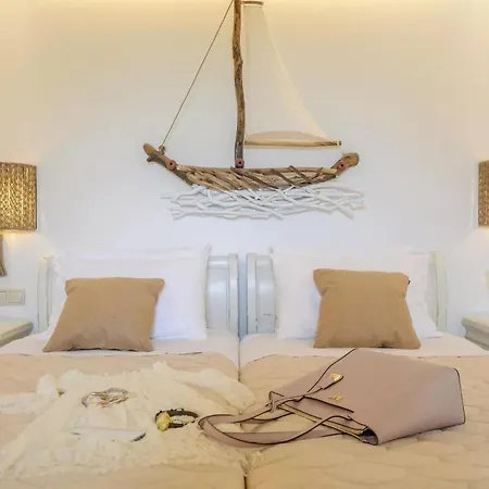 Glaronissi Beach Guest house