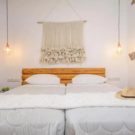 Glaronissi Beach Guest house 3*