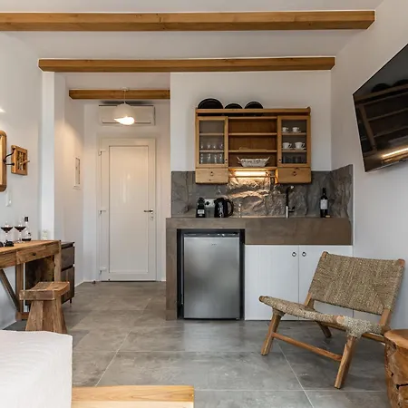 Glaronissi Beach Guest house Maragkas